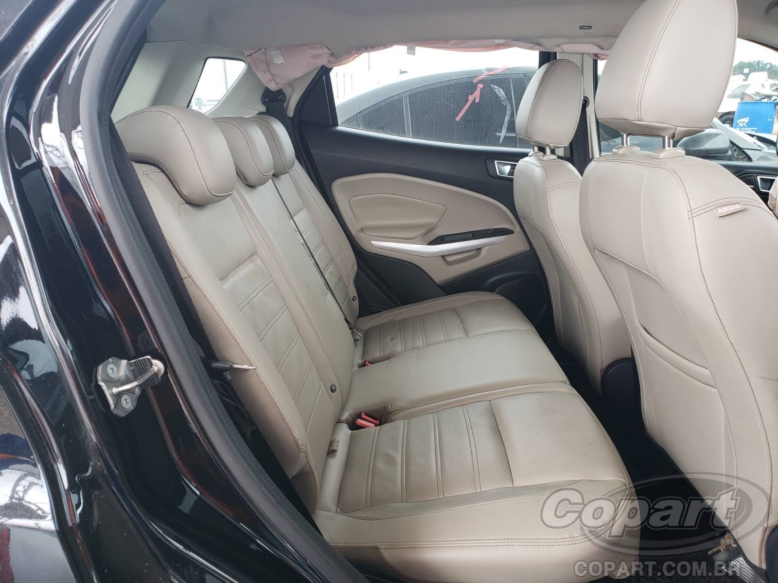 Foto 6 de 10: 2018 FORD ECOSPORT