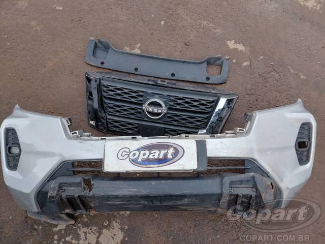 2024 NISSAN FRONTIER CD 