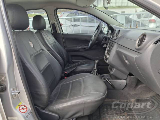 2009 VOLKSWAGEN VOYAGE 