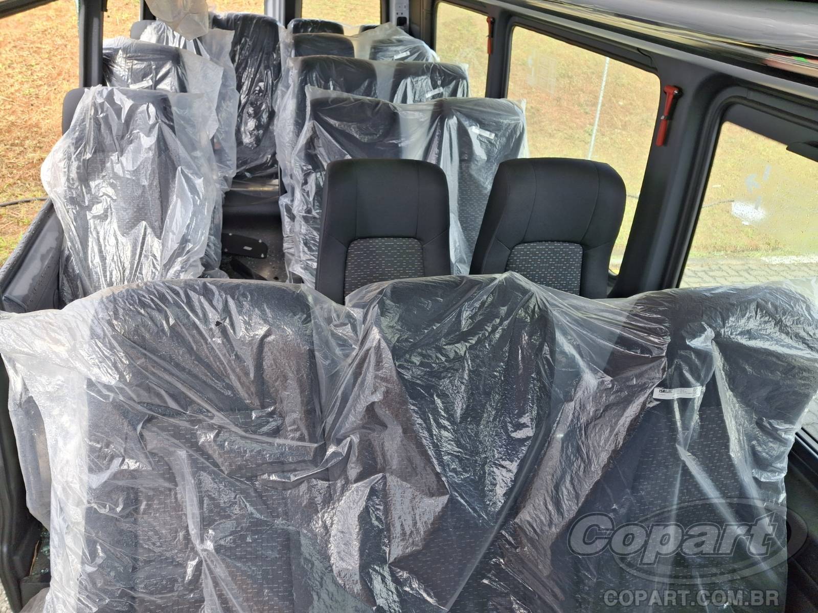 Foto 6 de 10: 2025 MERCEDES BENZ SPRINTER