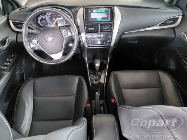 2022 TOYOTA YARIS 