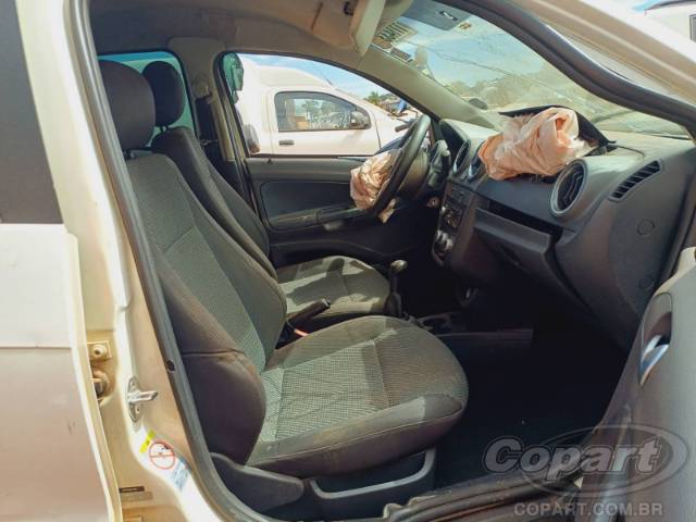 2013 VOLKSWAGEN GOL 