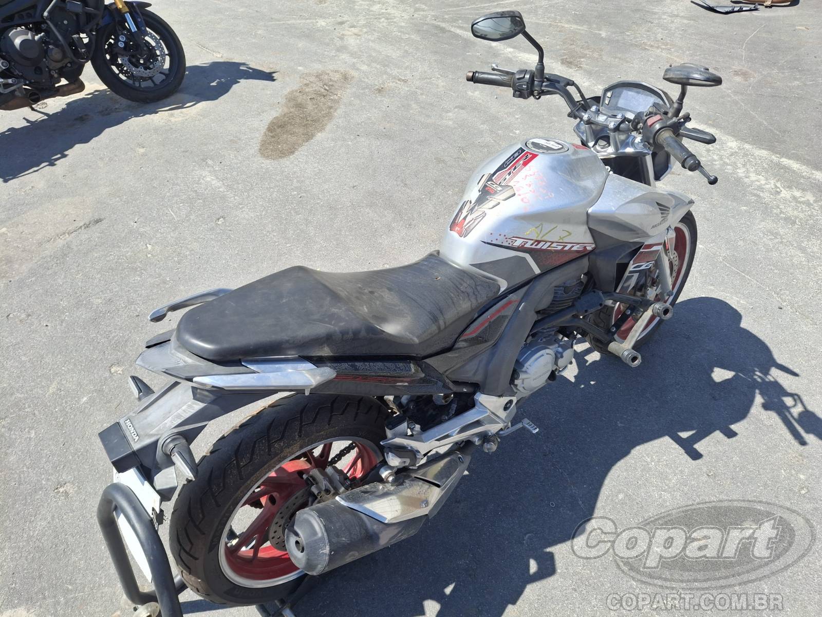 Foto 4: 2021 HONDA CB 250 F