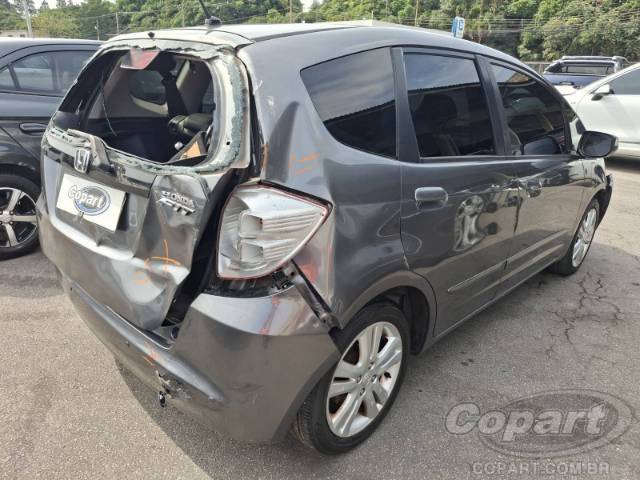 2012 HONDA FIT 