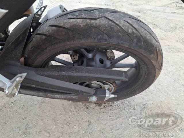 2026 HONDA CB 300F 