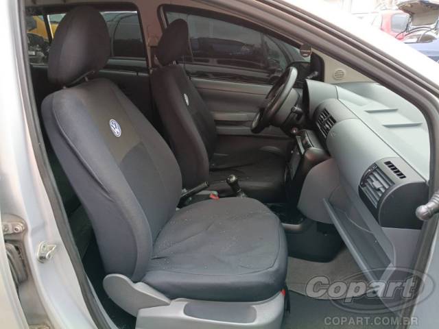 2005 VOLKSWAGEN FOX 