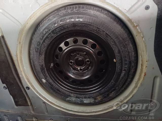 2014 VOLKSWAGEN VOYAGE 