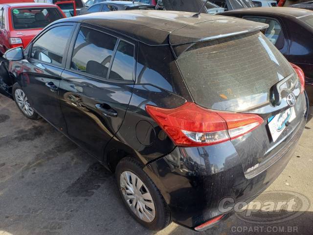2025 TOYOTA YARIS 