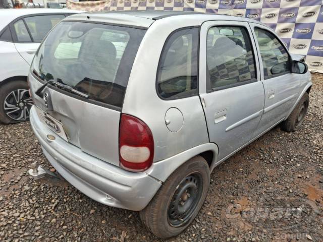 2002 CHEVROLET CORSA 