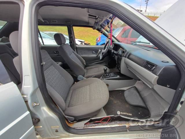 2000 VOLKSWAGEN SANTANA 