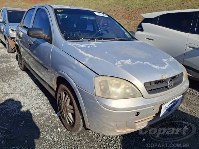 2003 CHEVROLET CORSA SEDAN 