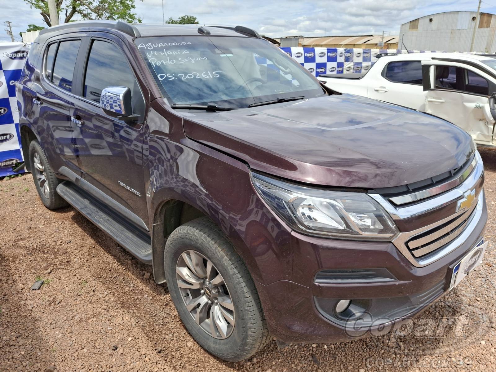 Veículo GM - Chevrolet Trailblazer Chevrolet Trailblazer LTZ AT 2.8 CTDI 2019 Médio dano lateral 2019 em leilão