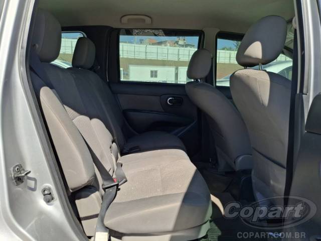 2010 NISSAN GRAND LIVINA 