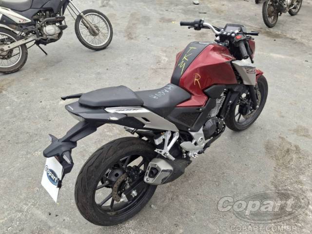 2026 HONDA CB 300F 