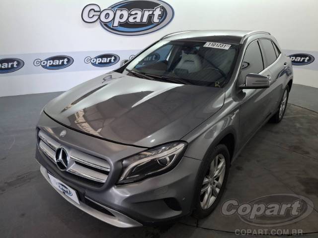 2015 MERCEDES BENZ GLA 