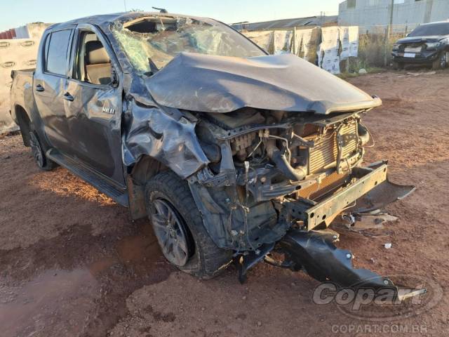 2023 TOYOTA HILUX CD 