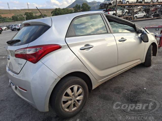 2015 HYUNDAI HB20 