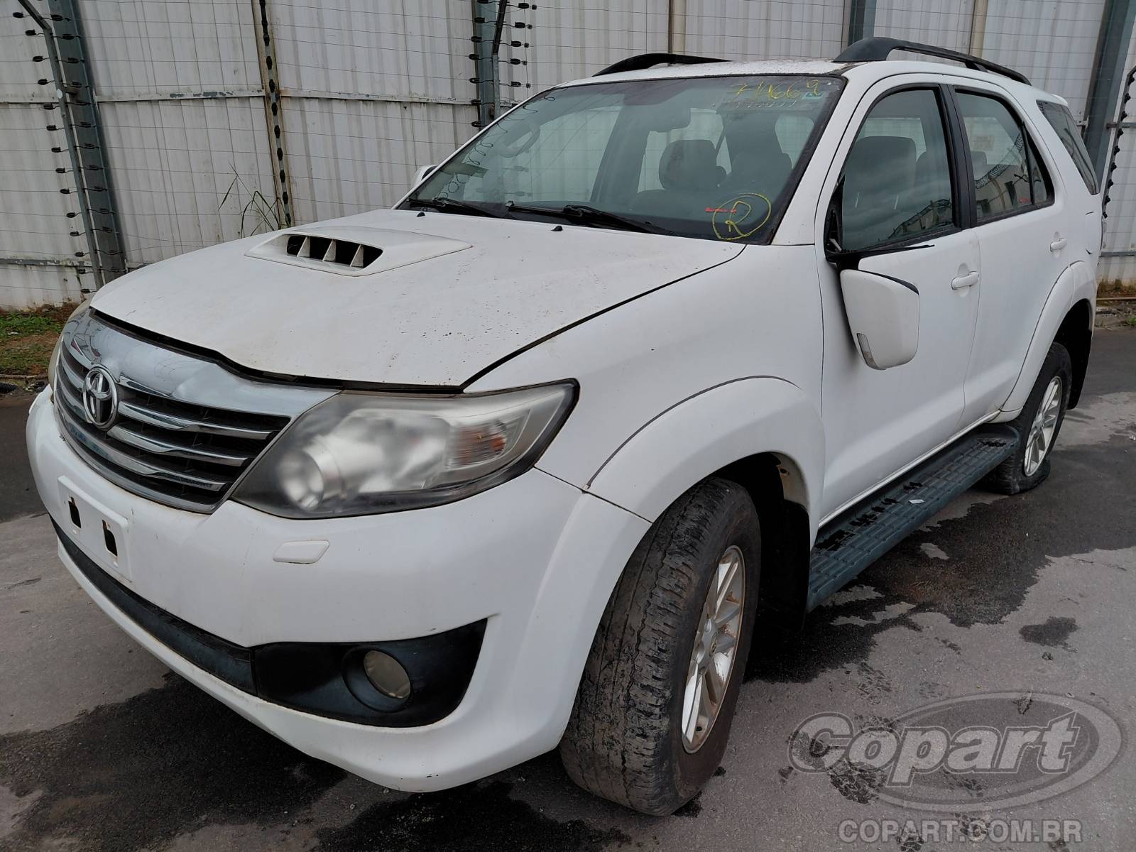 Foto 2: 2015 TOYOTA HILUX SW4