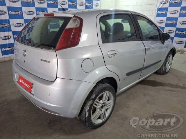 2011 FIAT PUNTO 