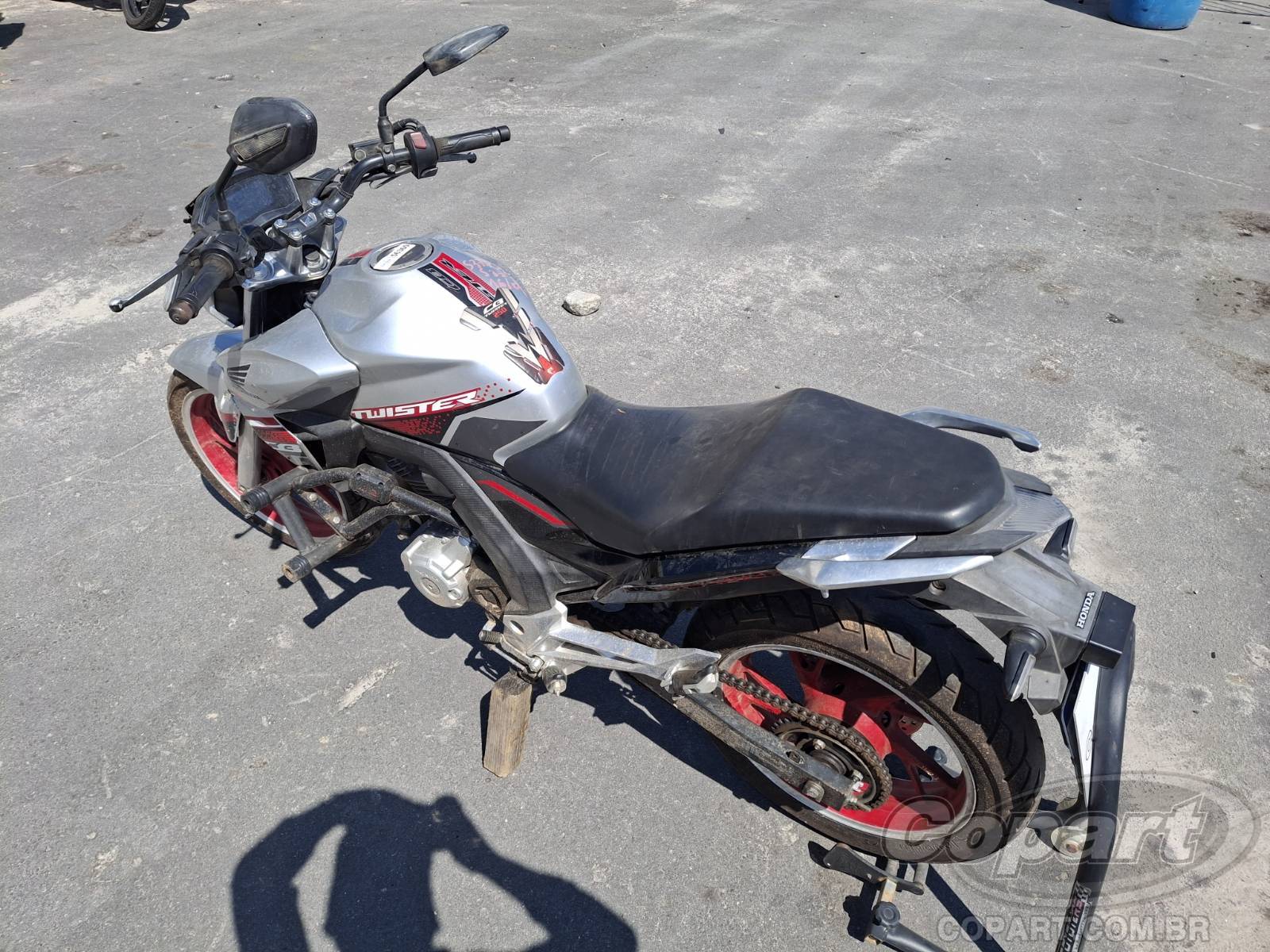 Foto 3: 2021 HONDA CB 250 F