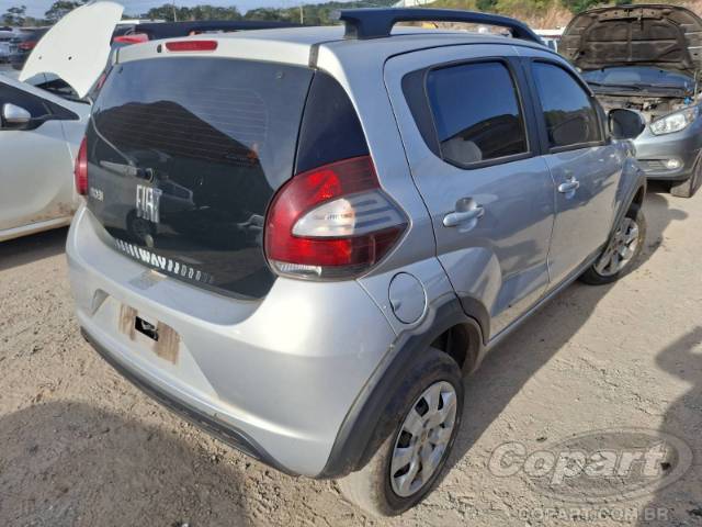 2017 FIAT MOBI 