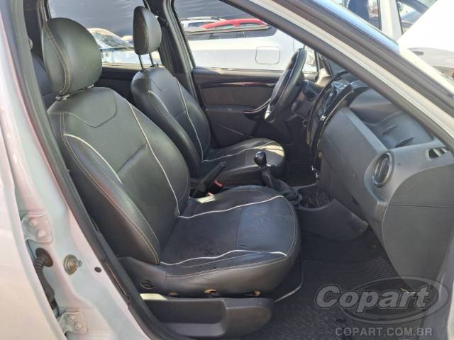 2016 RENAULT DUSTER OROCH 
