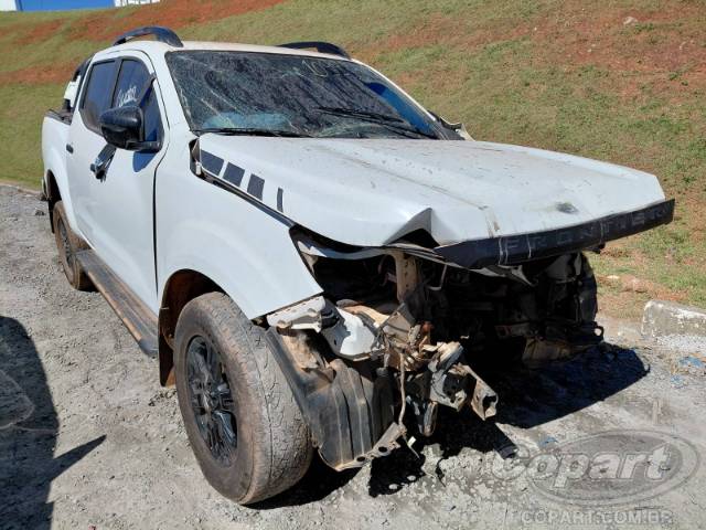 2023 NISSAN FRONTIER CD 