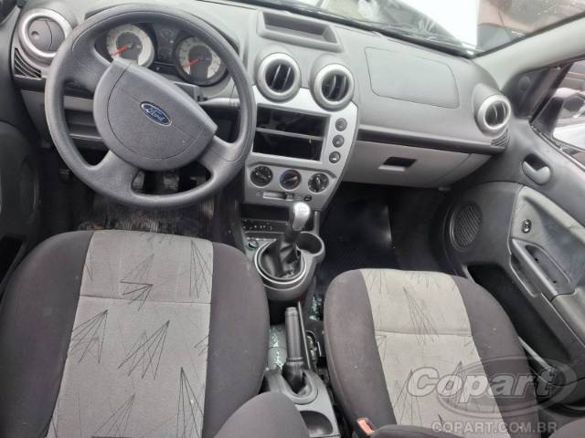 2009 FORD FIESTA 