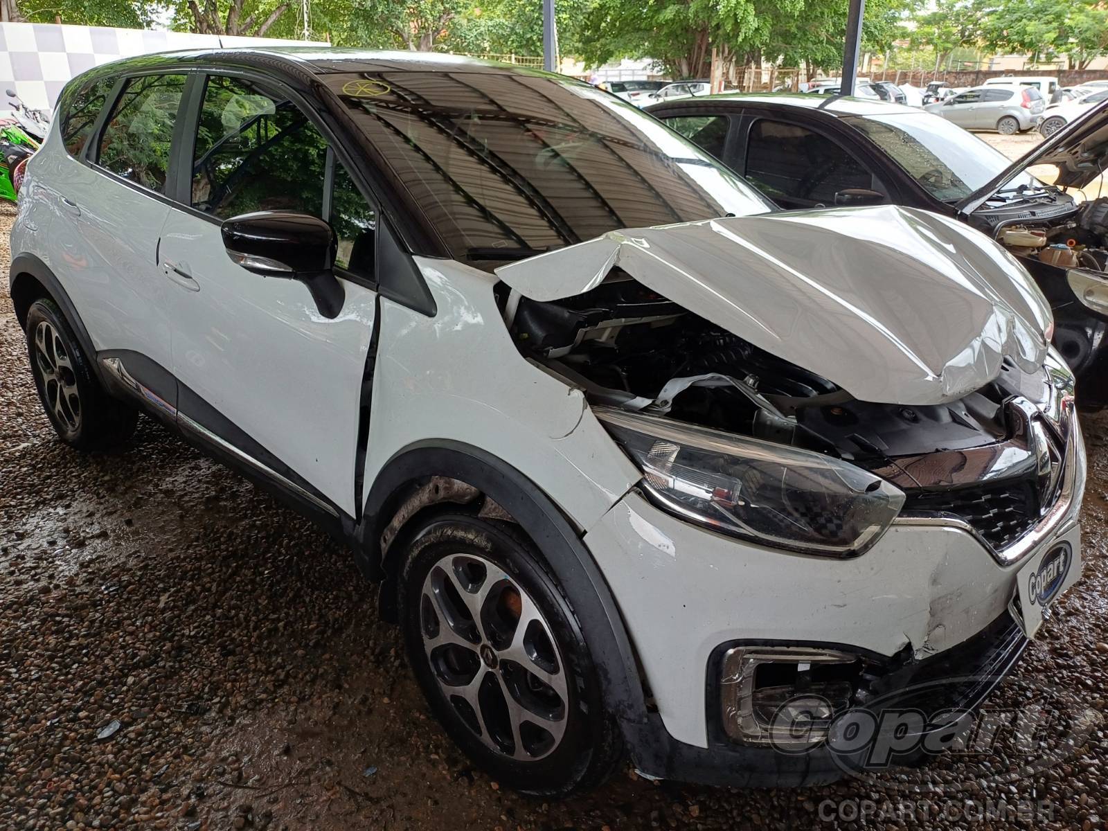 Renault Captur Intense 1.6 16V 2019 Colisão Média Monta