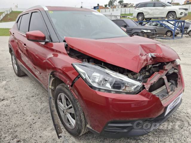 2019 NISSAN KICKS 