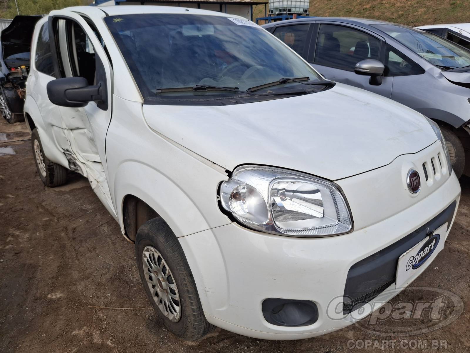 FIAT UNO 2015 Conservado
