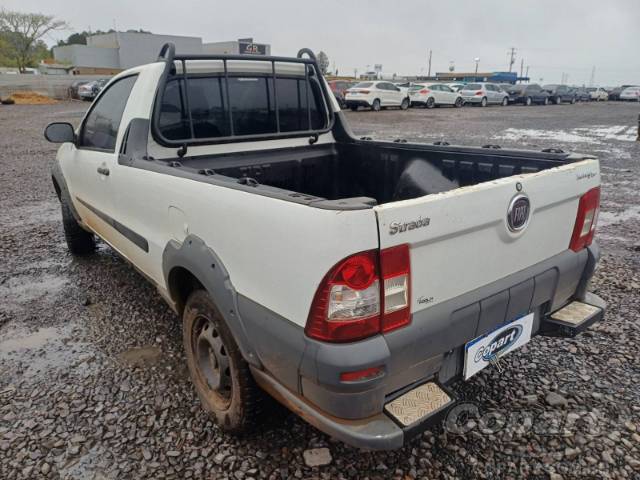2013 FIAT STRADA 