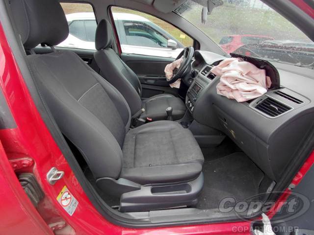 2016 VOLKSWAGEN FOX 
