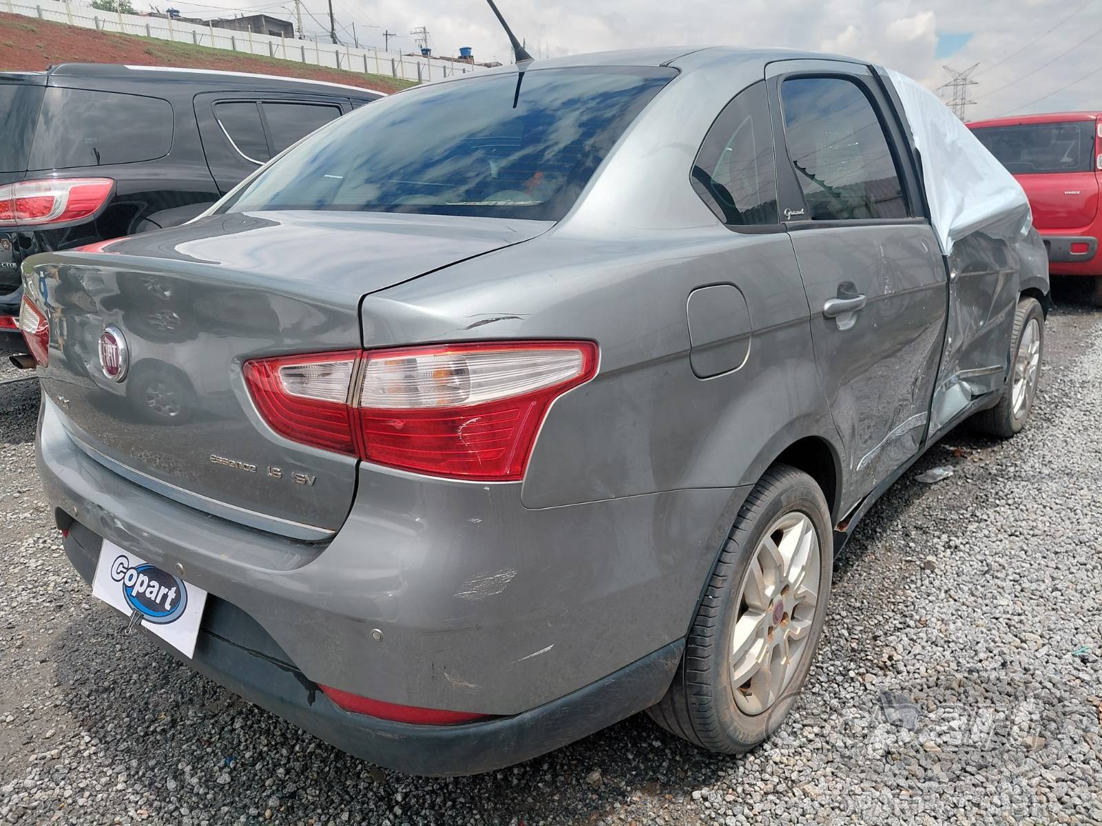 Foto 4: 2015 FIAT GRAND SIENA