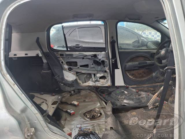 2011 FIAT UNO 