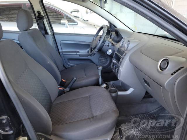 2006 FORD FIESTA 