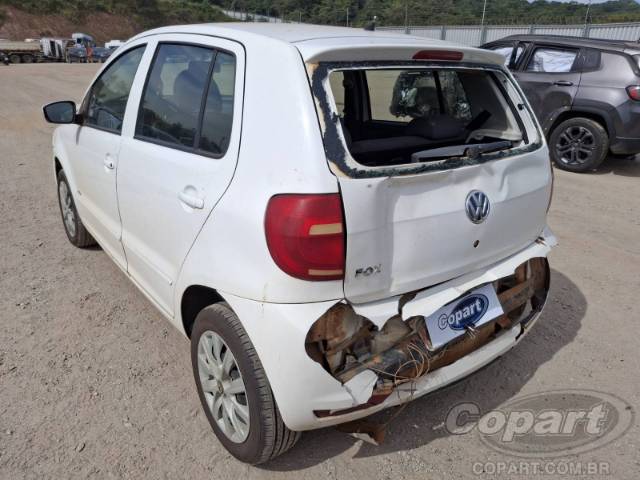 2011 VOLKSWAGEN FOX 
