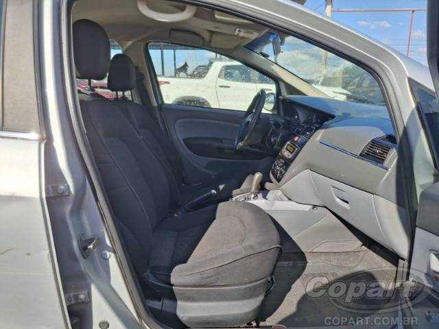 2011 FIAT LINEA 