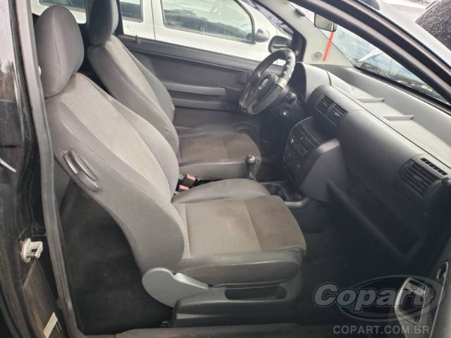 2006 VOLKSWAGEN FOX 