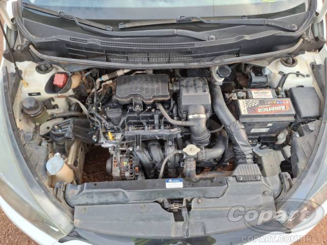 2014 HYUNDAI HB20S 