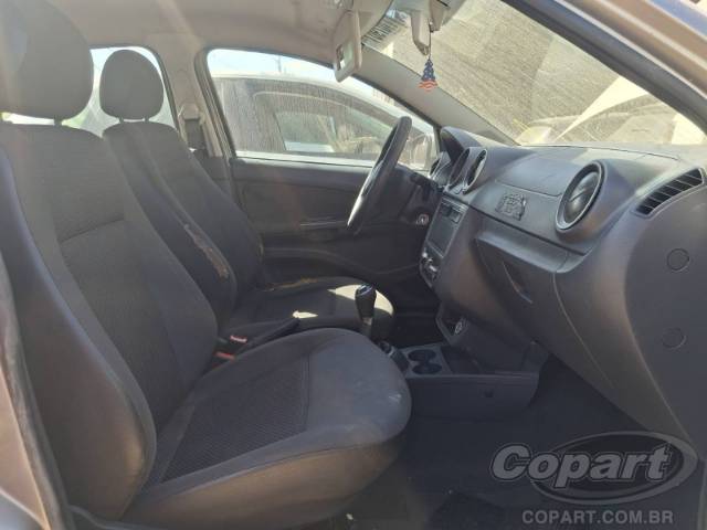 2013 VOLKSWAGEN VOYAGE 