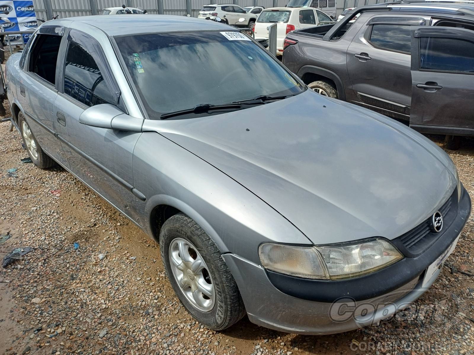 Veículo GM - Chevrolet Vectra Chevrolet Vectra GL 2.0 MPFI 1997 Médio Dano 1997 em leilão