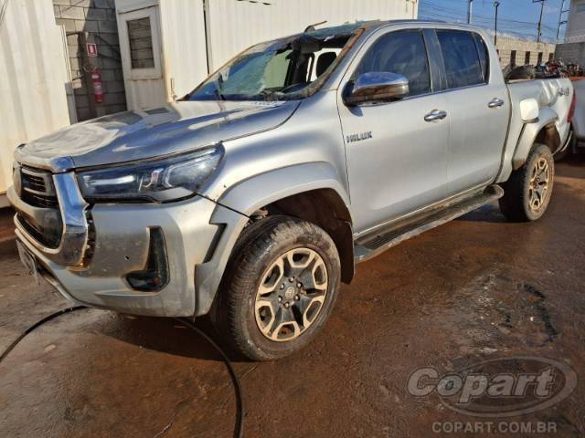 2024 TOYOTA HILUX CD 