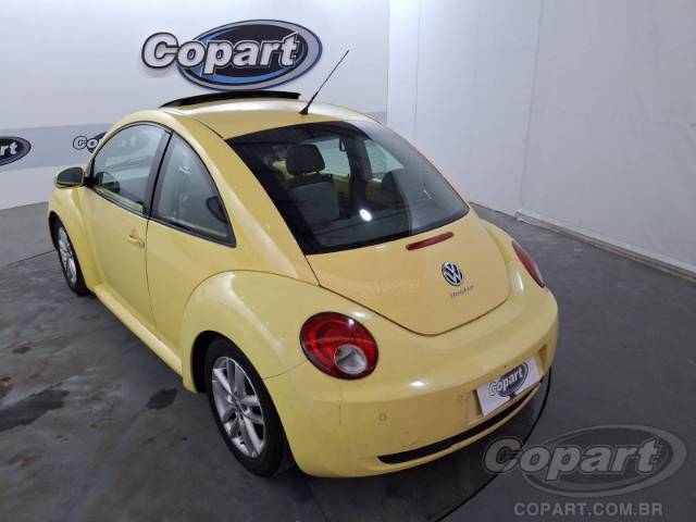 2009 VOLKSWAGEN NEW BEETLE 