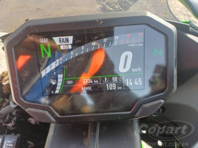 2025 KAWASAKI NINJA ZX-6R 