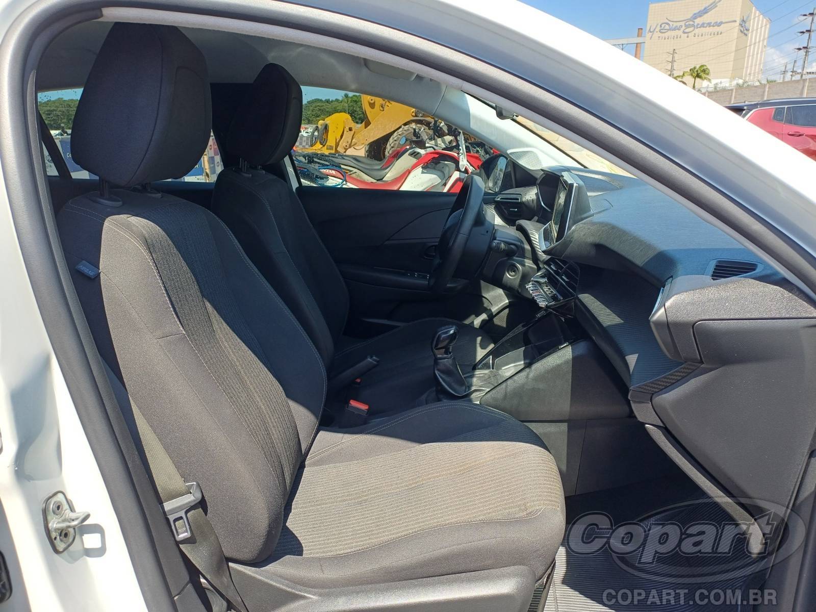 2023 PEUGEOT 208 — foto 5 de 10