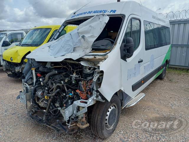 2025 RENAULT MASTER FURGAO 