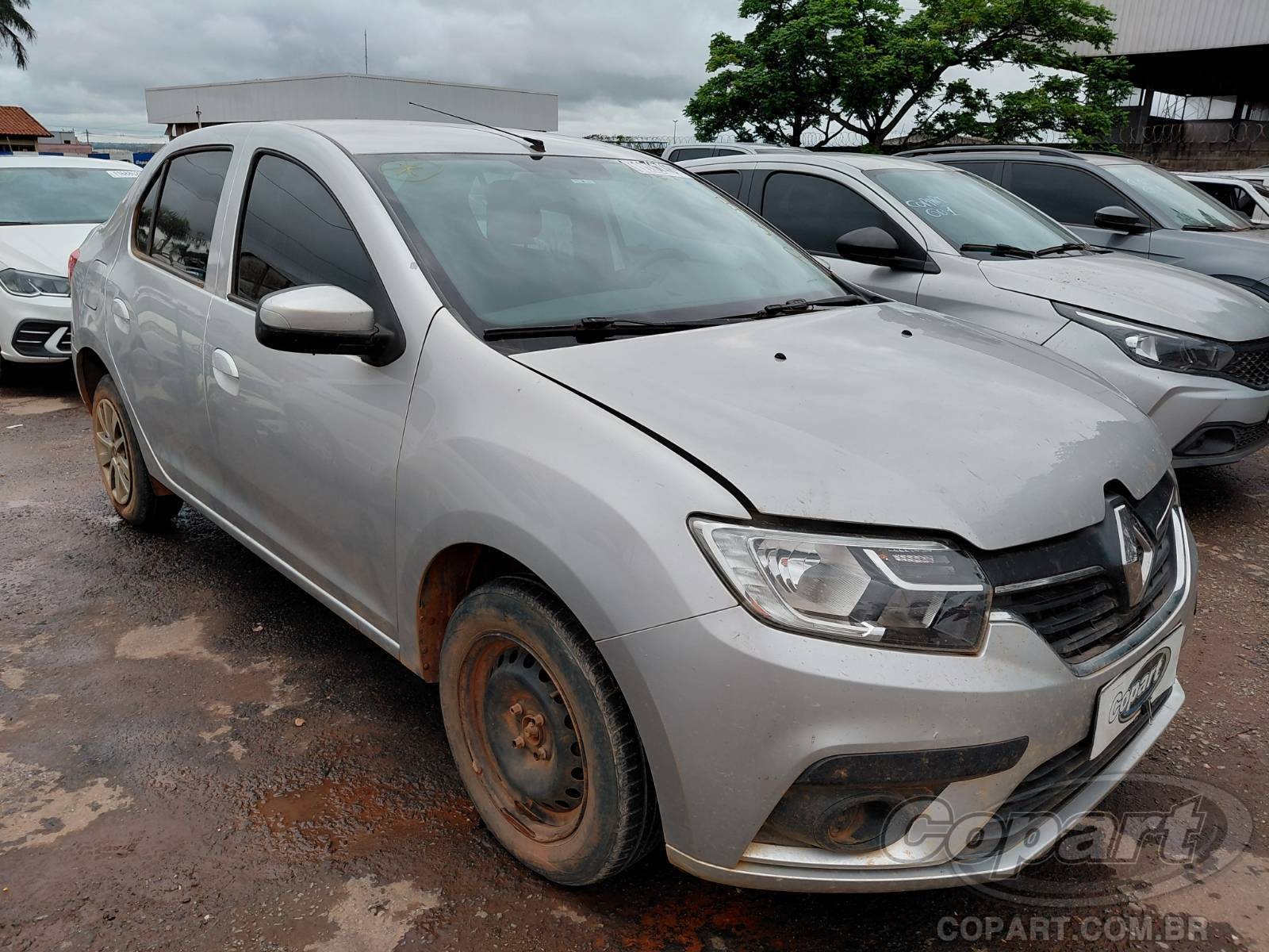2021 RENAULT LOGAN — leilão em Goiânia/GO