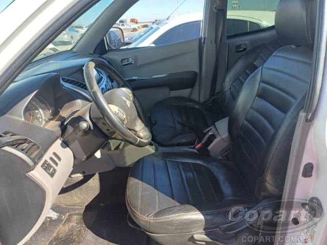 2013 MITSUBISHI L200 TRITON 