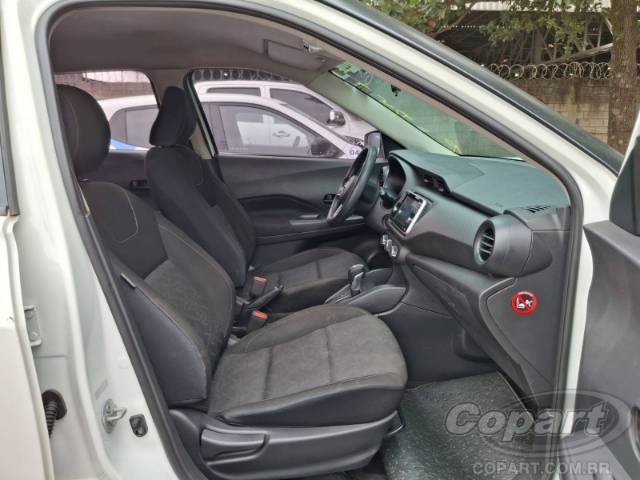 2023 NISSAN KICKS 
